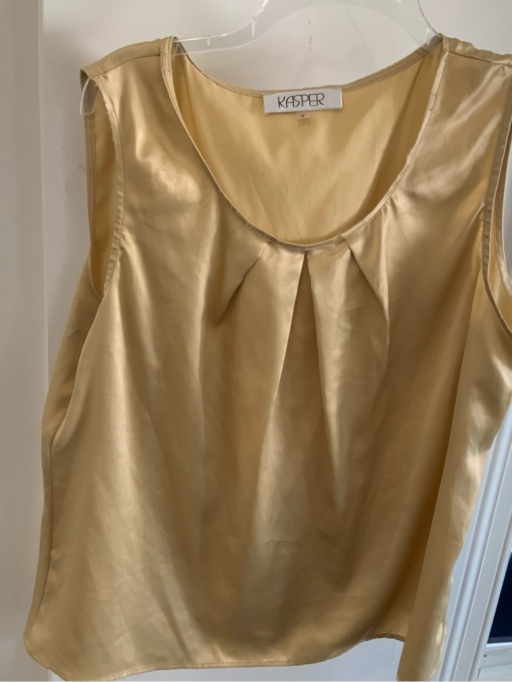 Kasper Champagne Satin Pleated Sleeveless Camisole size XL. SKU 3161
